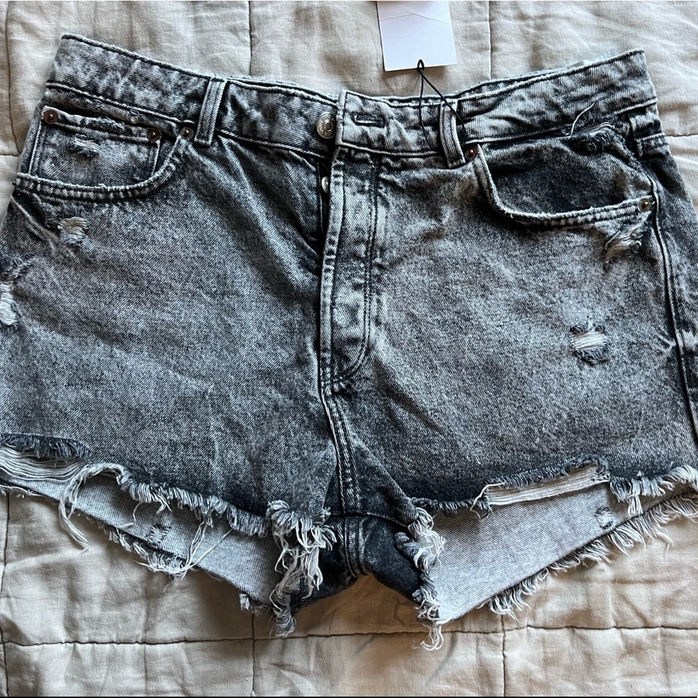 Zara Distressed Dark Wash Denim Short